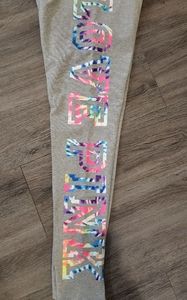 NWPT VS PINK LEGGINGS